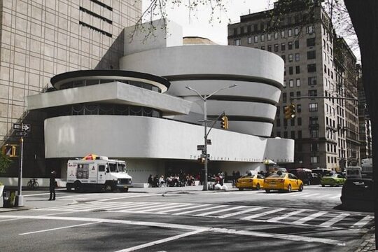 NYC Over 30 Top Sights Tour with Guggenheim Museum Entry