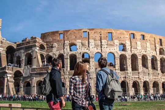 Small Group Tour to Colosseum, Forum & Palatine in English