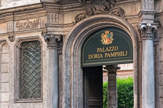 Skip-the-line Doria Pamphilj Gallery Private Guided Tour