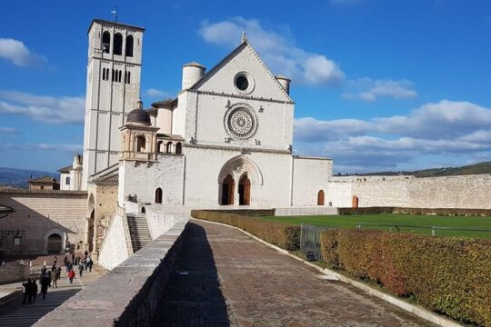Full Day Private Guided Tour to Assisi and Orvieto from Rome