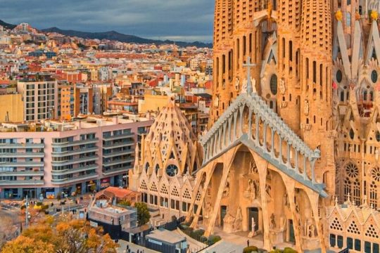 Self Guided Tour of Modernist Barcelona Art and Architecture
