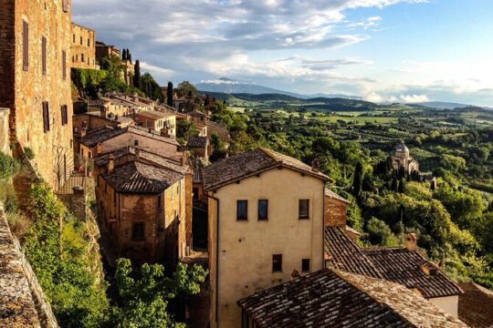 Rome to Montepulciano with Wine Tasting + Stop at Orvieto