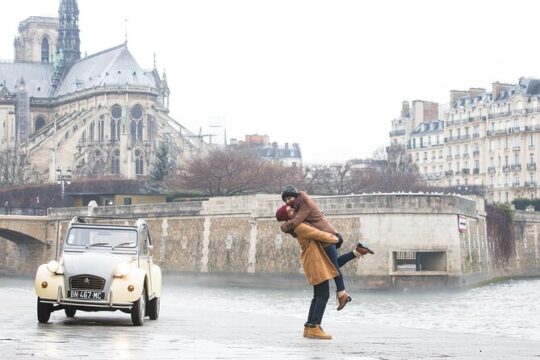 Discover Paris with a Local in his Unique Vintage Car