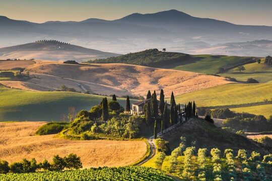 Day Tour of Tuscany from Rome – 10 Hours (private cab)