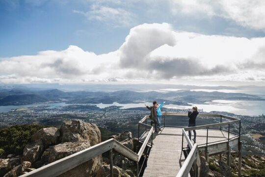 The Hobart Local - Private, luxury half-day tour