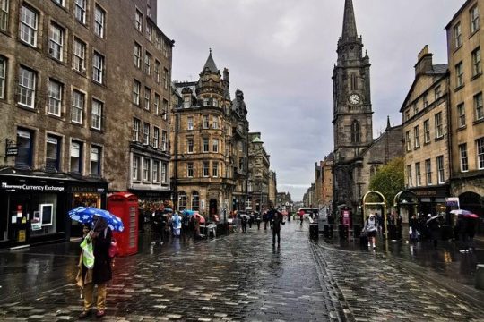 Private Edinburgh Old Town History Tour - Close Encounters