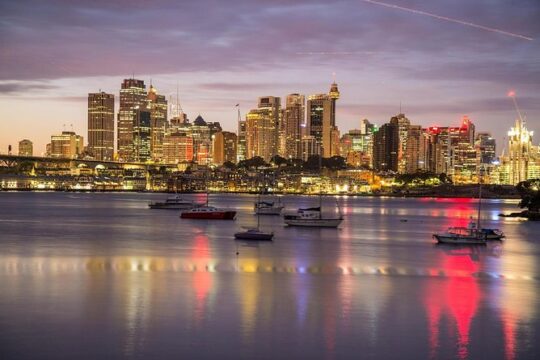 Sydney Private Night Tours by Locals: 100% Personalized