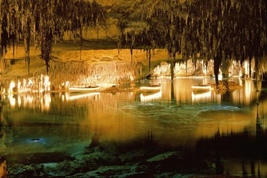 Caves Drach Boat Trip from Alcudia with Return Bus and Tickets