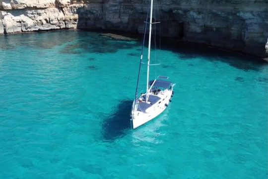 Palma: sailing boat, small groups, crystall water food, drinks!!