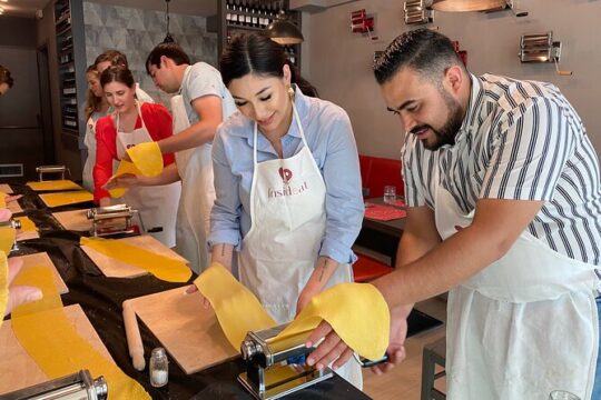 Craft & Taste your Lunch near Vatican: Pasta & Tiramisu Workshop