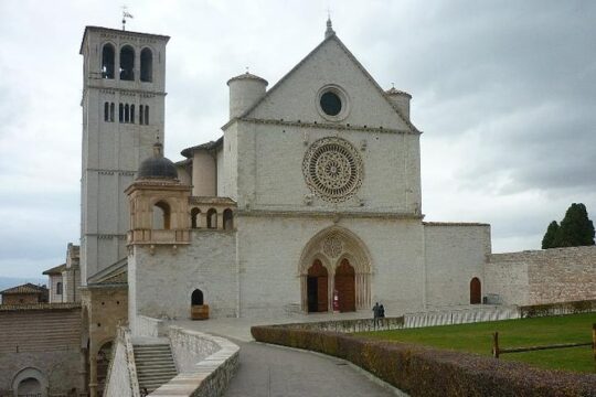 Assisi w/Driver -In the Footsteps of the Saints Private DayTrip from Rome By Car
