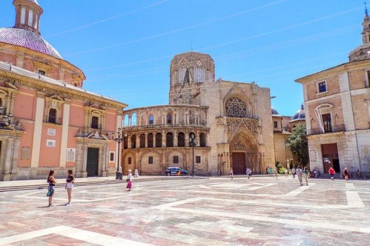 Explore Valencia’s Art and Culture with a Local
