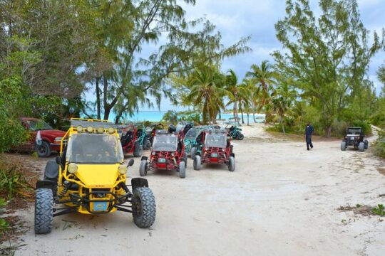 3 Hour Private Jeep Sightseeing Adventure Tour in Bahamas