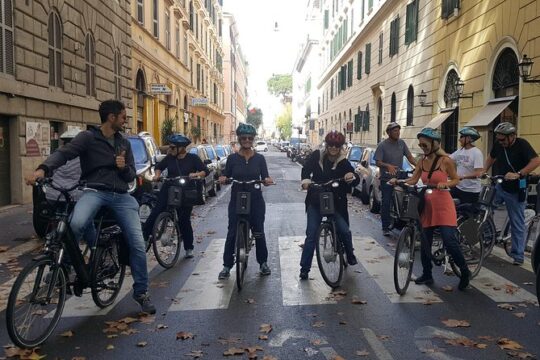 E-Bike Tour Rome Historic Center (minimum 4 pax)