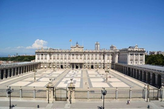 Madrid Royal Palace and Almudena Cathedral Guided Tour