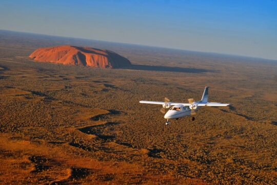 Scenic Plane Flight: The Ultimate Outback Adventure