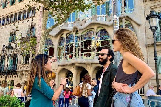 Gaudi, Modernisme And Spanish Wine