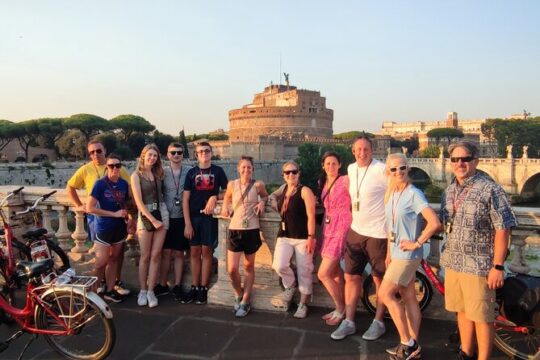 Rome Small Group Evening Bike Tour with Wine