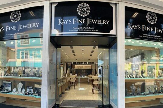 Champagne and Diamond Shopping Experience in Downtown, Bahamas