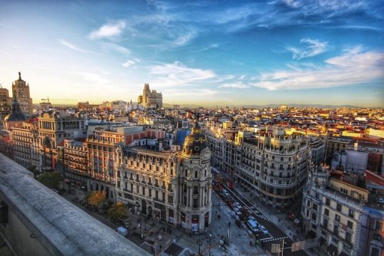 Touristic highlights of Madrid on a Private full day tour with a local