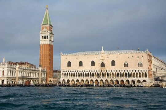 Venice Private Day Tour with Gondola ride - from Rome