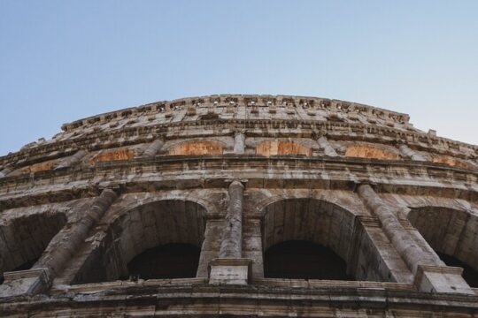 Small Group Colosseum, Palatine Hill and Roman Forum Tour