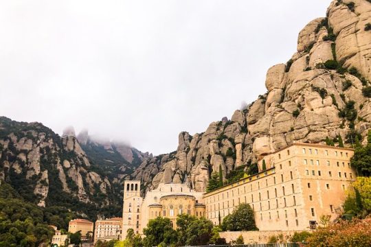 Half-Day Private Tour of Montserrat from Barcelona