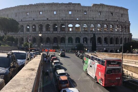 Colosseum Roman Forum Experience & Panoramic Open bus