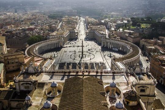 Private 4-Hour Tour of Vatican City and Rome Highlights with Hotel Pick up