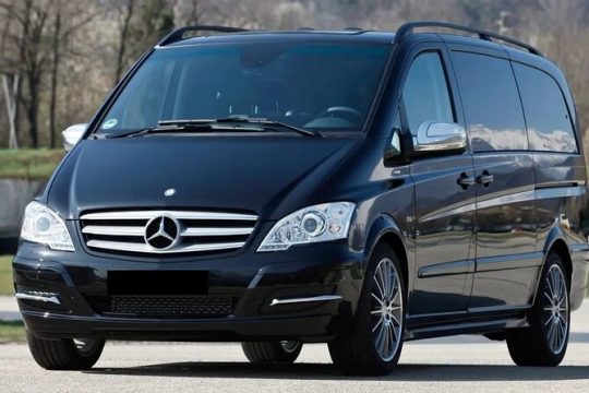 Departure by MiniVan Transfer from Ibiza to Ibiza Airport IBZ