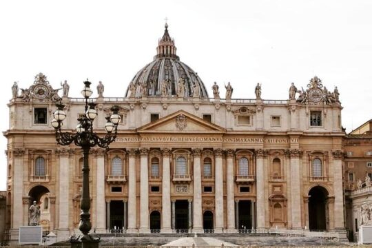 Vatican Museum's, Sistine Chapel & Basilica No Line Private Tour
