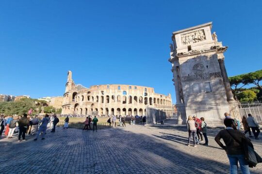 Colosseum, Roman Forum,& Palatine Hill private tour