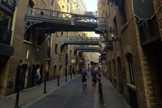 Food & drink walking tour in South East London. Bermondsey - Borough Market.