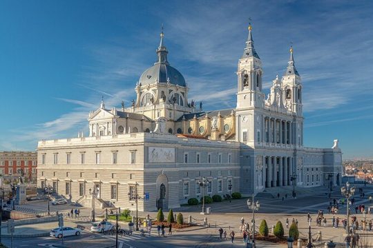 Royal Palace of Madrid and Almudena Cathedral Afternoon Tour