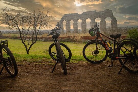 Appian Way Aqueducts eBike Tour with Catacombs and Lunch Box