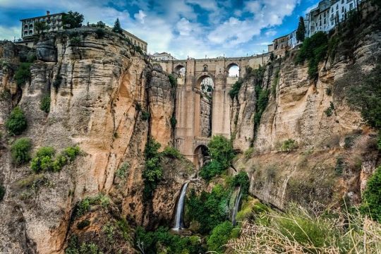 Private Full Day Tour to Ronda from Seville with Hotel pick up and drop off