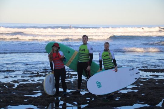 2 hours Semi-private surfing lesson in Playa de Las Americas