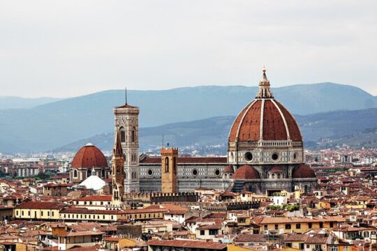 Private day trip to Florence with round trip from Rome