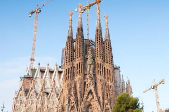 Barcelona: Sagrada Familia Highlights Max 6 People Afternoon Tour