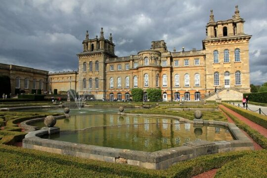 3-Hour Private Luxury Car Tour from Oxford to Blenheim Palace