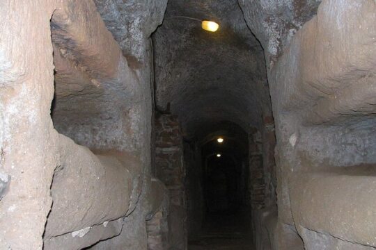 Express Shared Tour of the Catacombs of Rome with a Guide