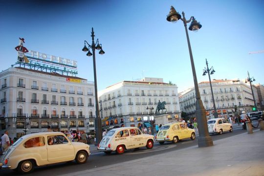 Touristic tour by classic car around Madrid