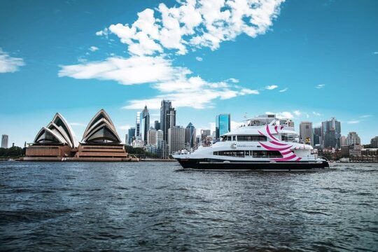 Cruise Sydney Harbour in style with all-inclusive lunch