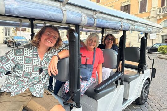 Discover Rome highlights by golf car