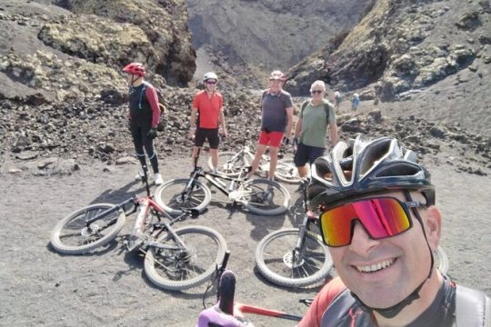 Private Bike Tour Among Volcanoes in Lanzarote