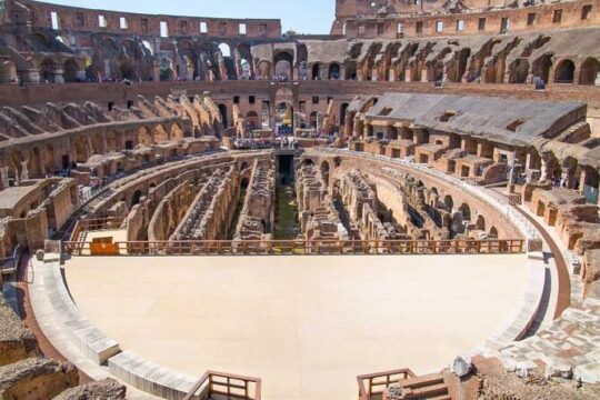 Colosseum visit with Arena and virtual reality (VR)