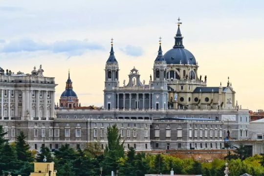 Madrid city tour with Royal Palace and Toledo in 1 day