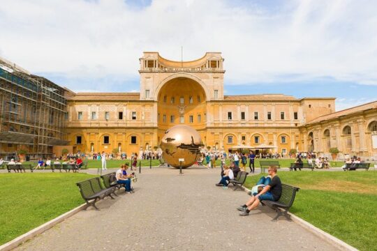 Private Tour of Vatican Museums & Sistine Chapel from Rome
