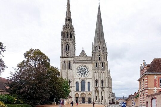 Private tour of Chartres from Paris