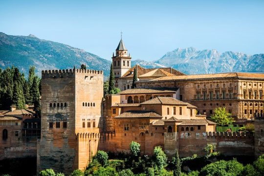 Self-guided Virtual Tour of Alhambra Palace: The Highlights